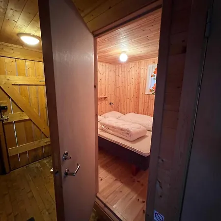 Tradisjonell Rorbu I Fiskevaeret Сasa de vacaciones Ballstad